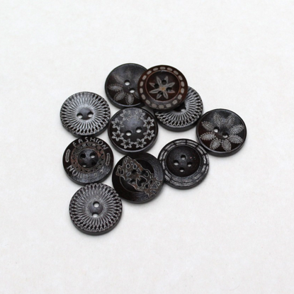 Picture of 205203 - Wooden Brown Buttons - 20mm