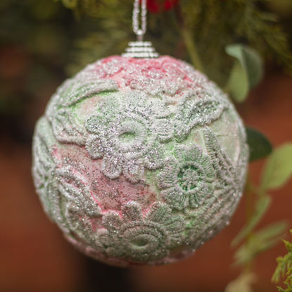 Picture of Lace Bauble